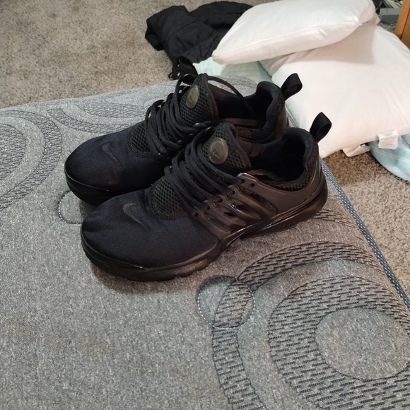 Women's Nike Prestos - Picture 9 of 11